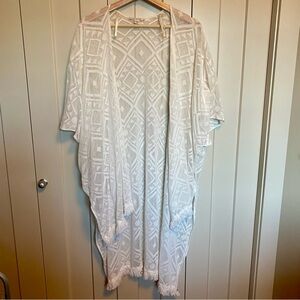 American Eagle Outfitters -Cream Knit , Lace, Fringed Boho Shawl, Cover-up